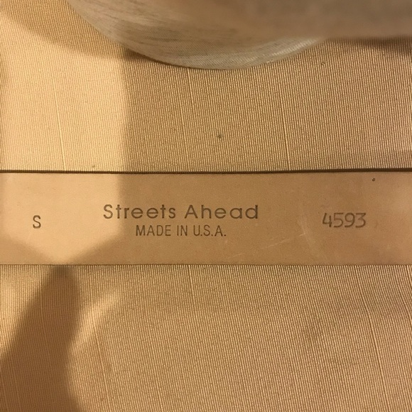 All Streets Ahead metal and leather belt. Excellent used condition - Picture 5 of 5
